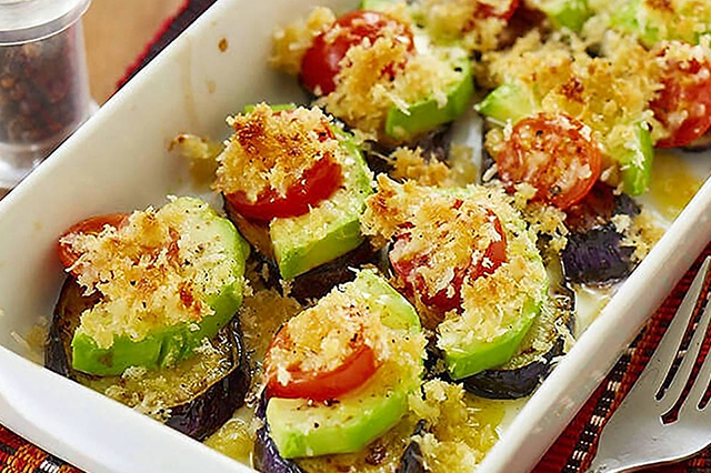 なすとアボカド・チーズのオリーブオイル焼き